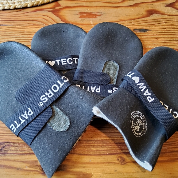 PATTIE PAW PROTECTION  MED / LARGE - Picture 2 of 4
